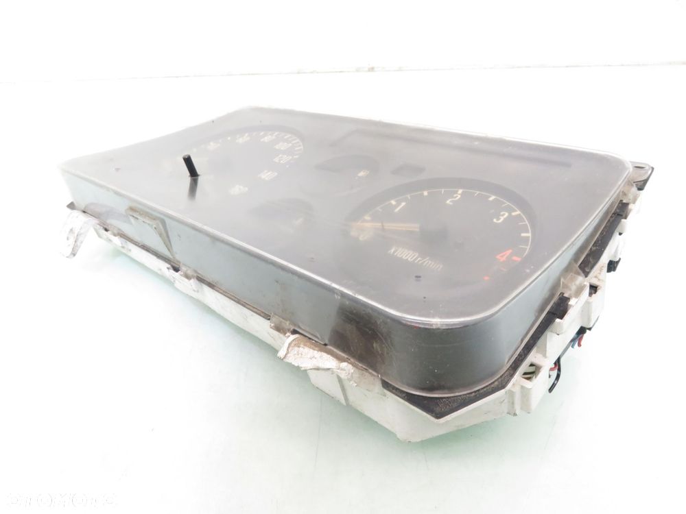 LICZNIK ISUZU ELF NRF 3.1 TD 8972606451 - 9