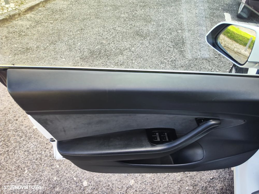 Tesla Model 3 Standard Range Plus RWD - 25