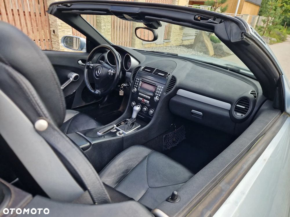 Mercedes-Benz SLK - 16