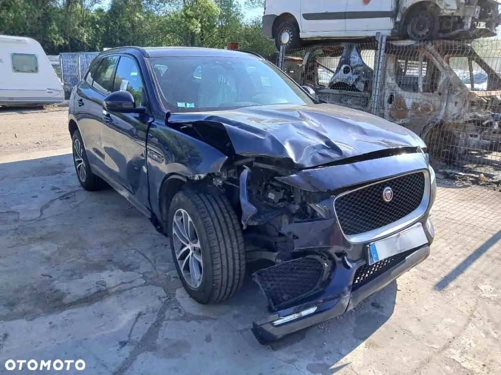Jaguar F-Pace E-Performance R-Sport - 9