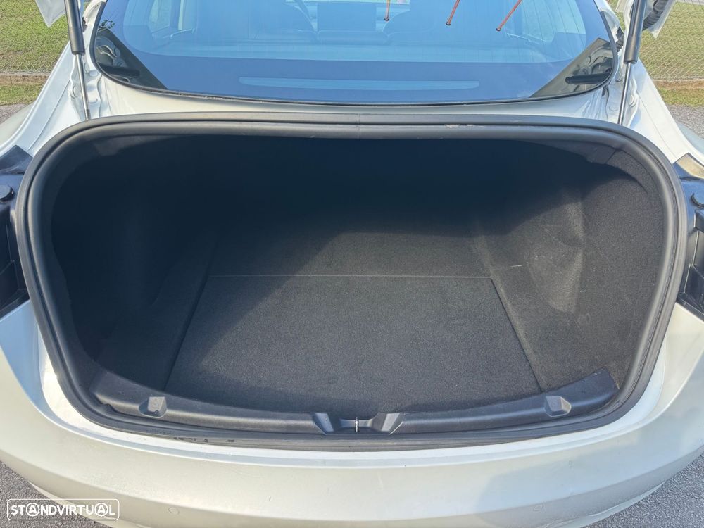 Tesla Model 3 Standard RWD Plus - 39