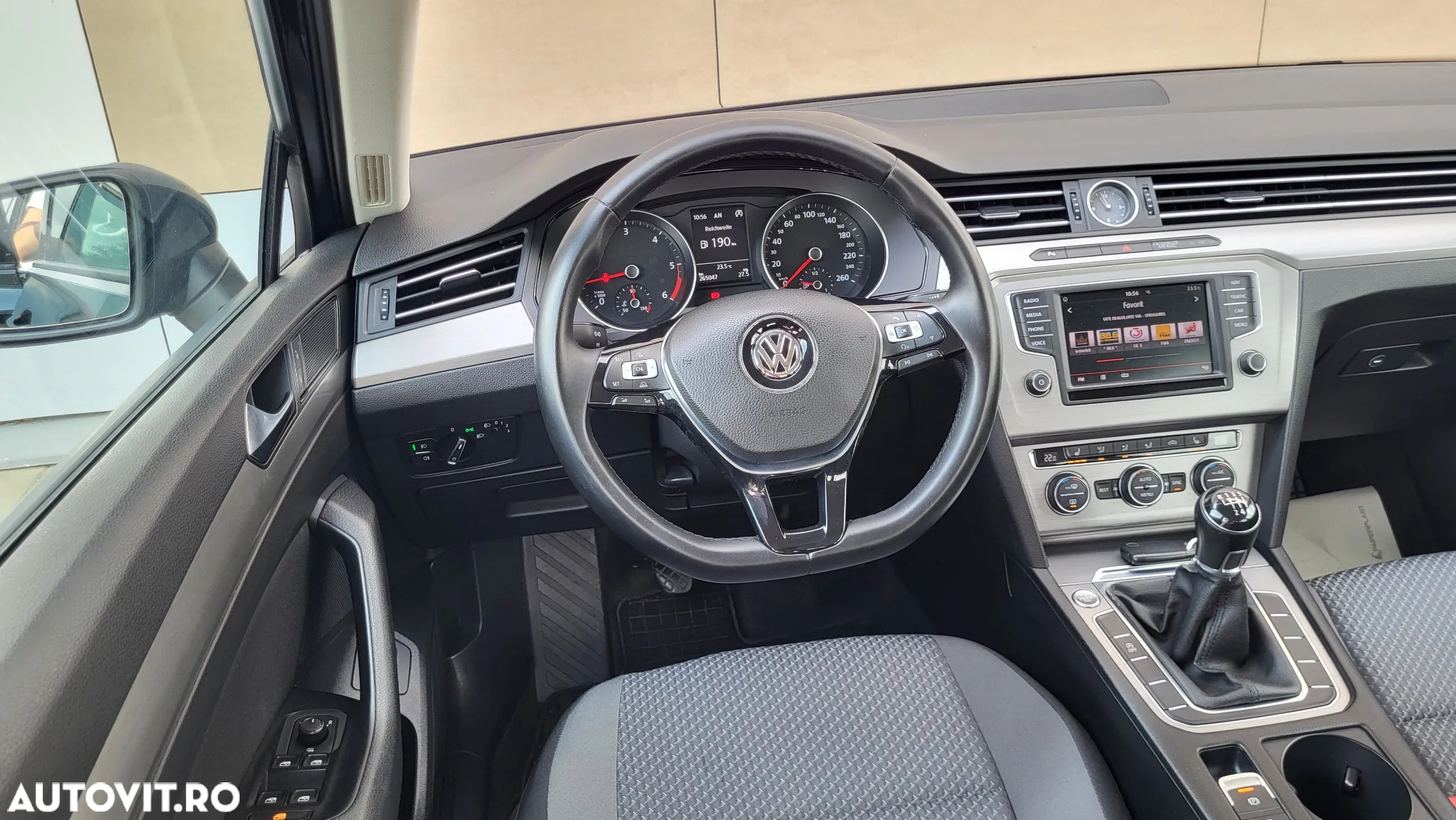 Volkswagen Passat Variant 2.0 TDI (BlueMotion Technology) Comfortline - 14