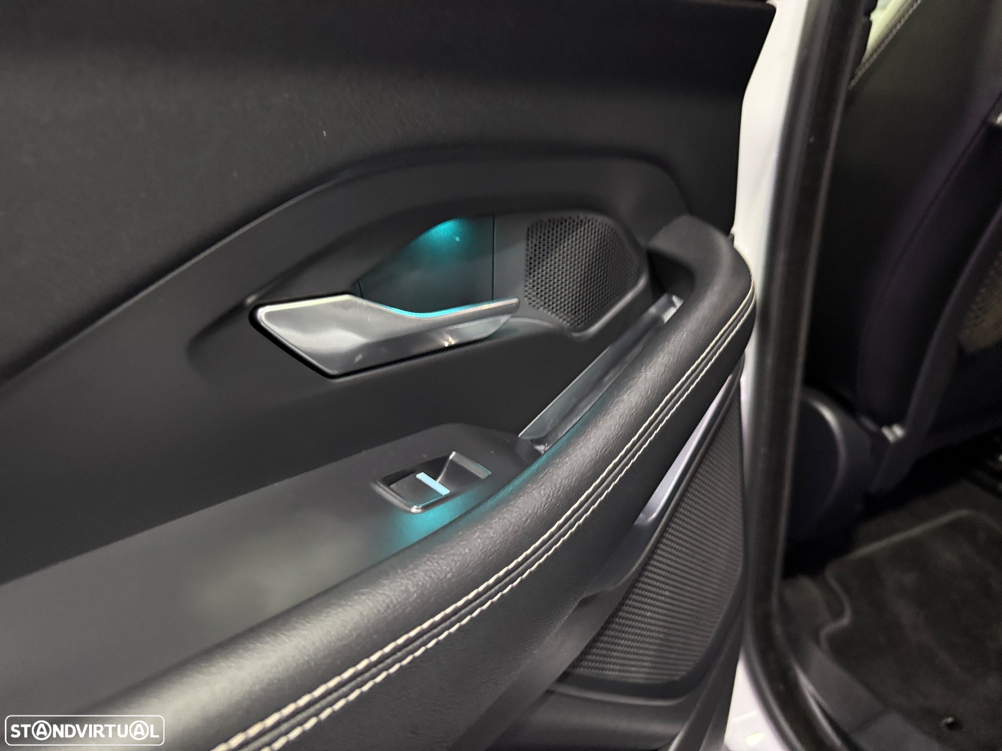 Jaguar E-Pace 2.0 i4D R-Dynamic HSE AWD Aut. - 19