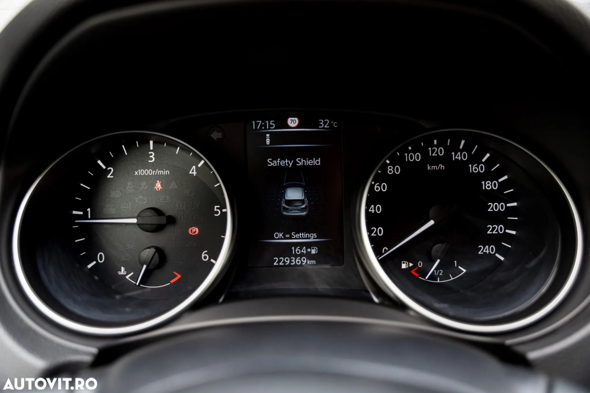 Nissan Qashqai 1.5 DCI Start/Stop Tekna - 25