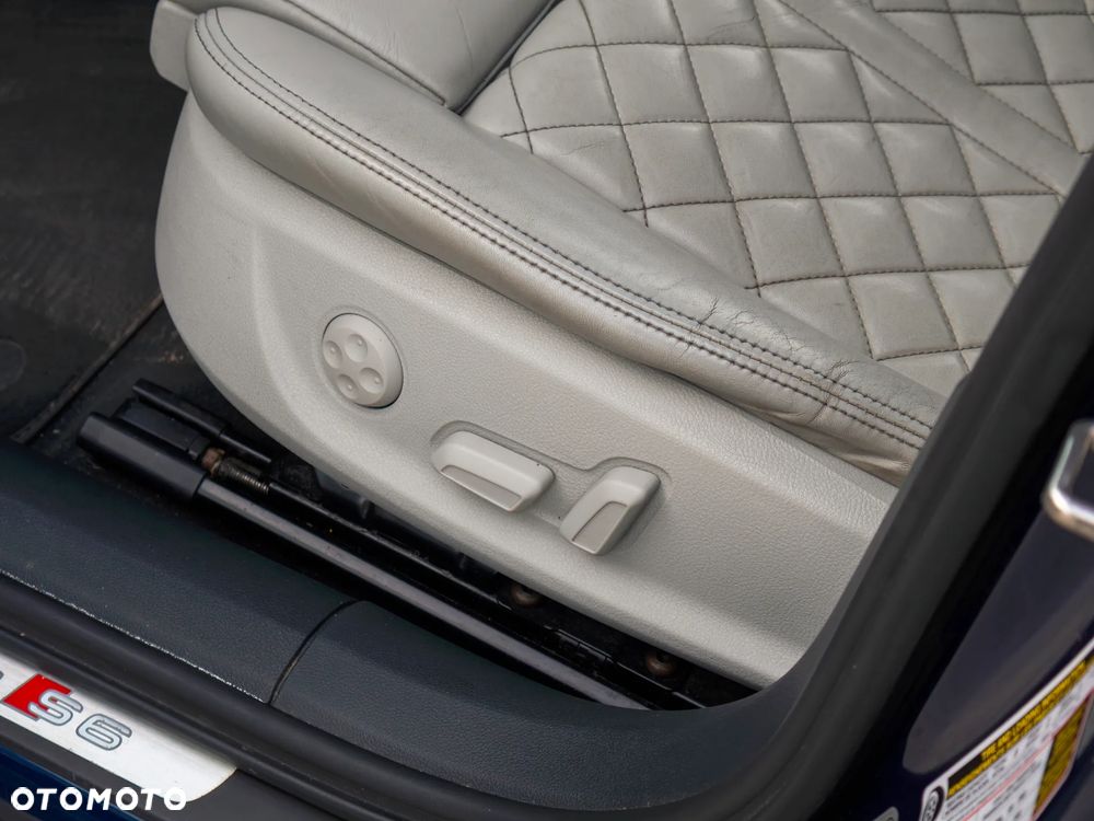 Audi S6 Limousine - 23