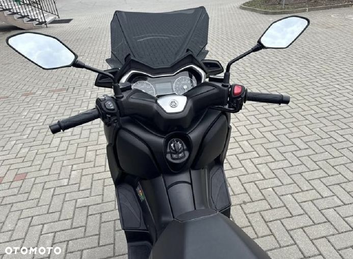 Yamaha X-max - 23