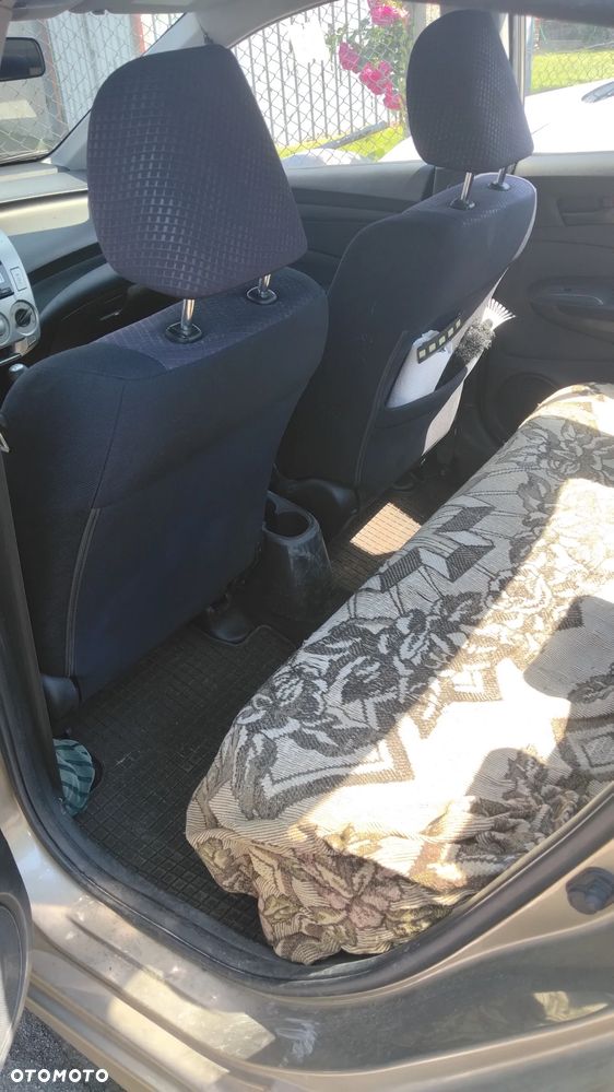 Honda City 1.4 Comfort - 12