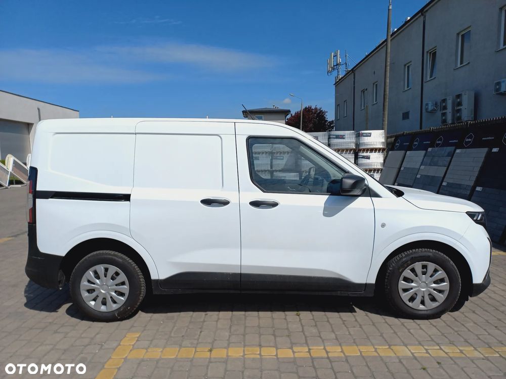 Ford Transit Courier - 2