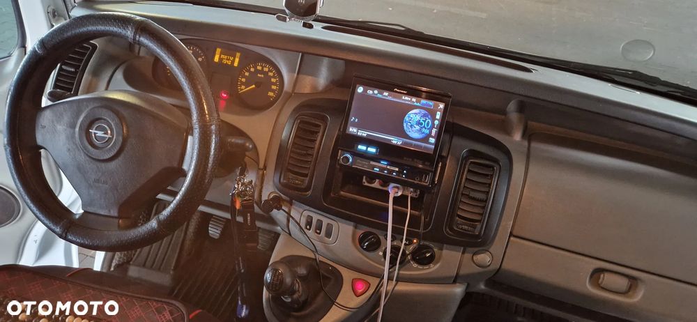 Opel VIVARO - 11