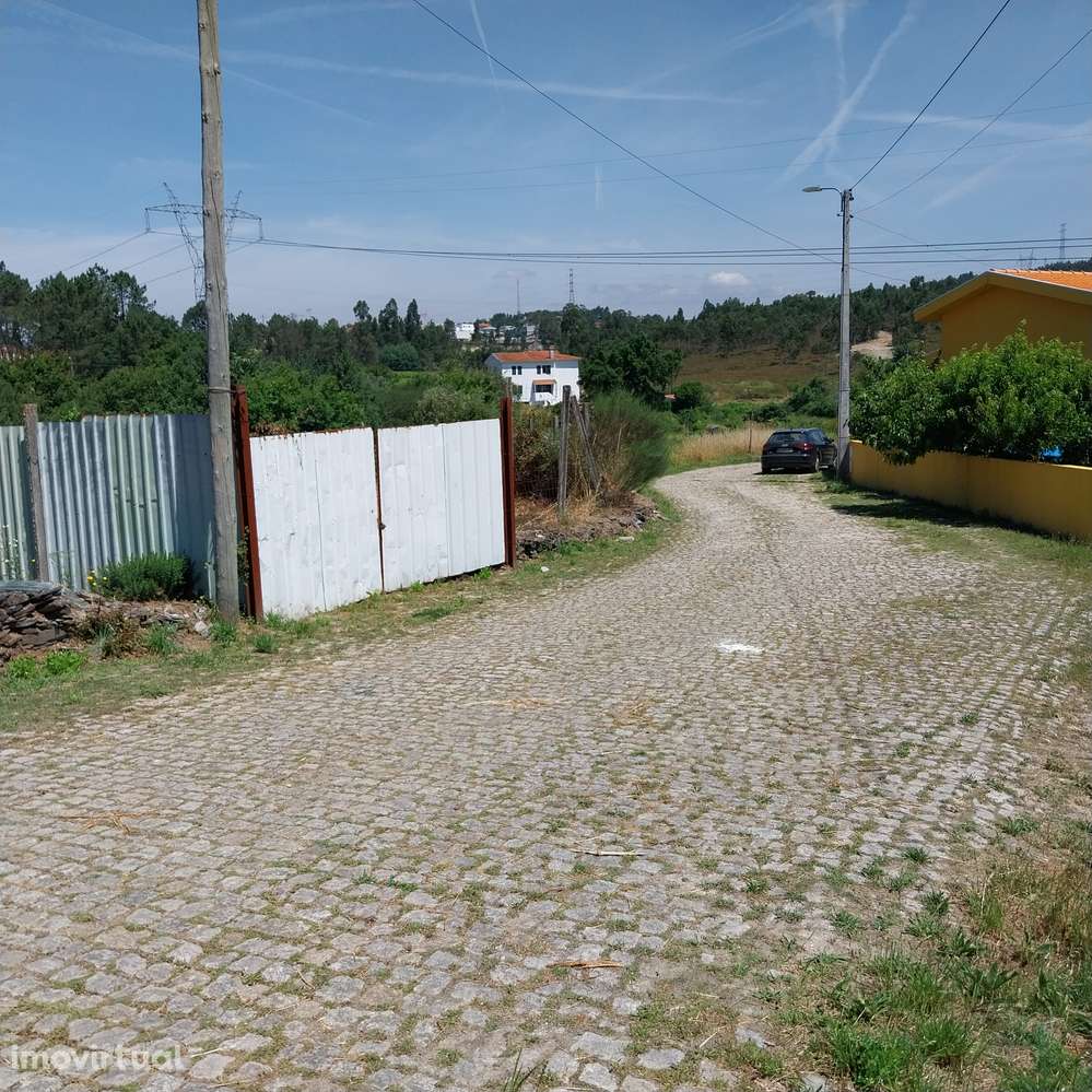 Terreno em Bustelo - Recarei - Grande imagem: 3/6