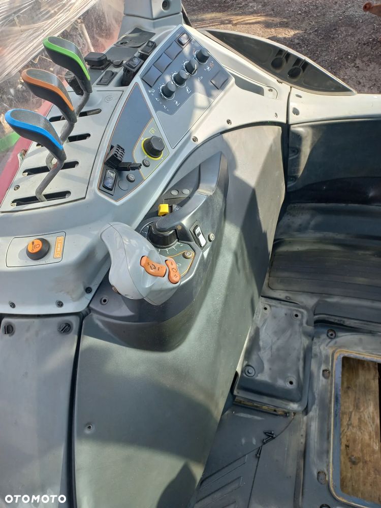 Kabina valtra,licznik ,wiązka elektryczna,dach,pulpit,wyświetlacz,ehr,sterownik,komputer,instalacja,szyberdach,R917008392,podłokietnik,pompka hamulcowa,orbitrol,t 194,t175,254,versu,q 305,t144,s,t234,t214,t154,s416,s374, - 18