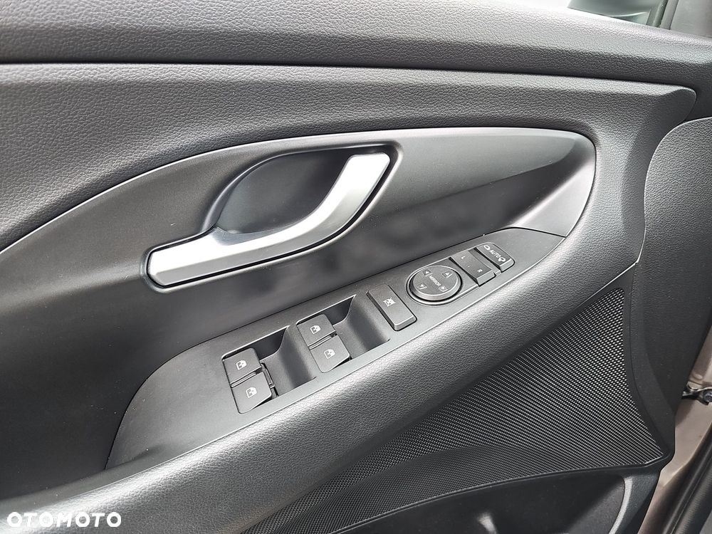 Hyundai i30 1.0 T-GDI Smart - 25