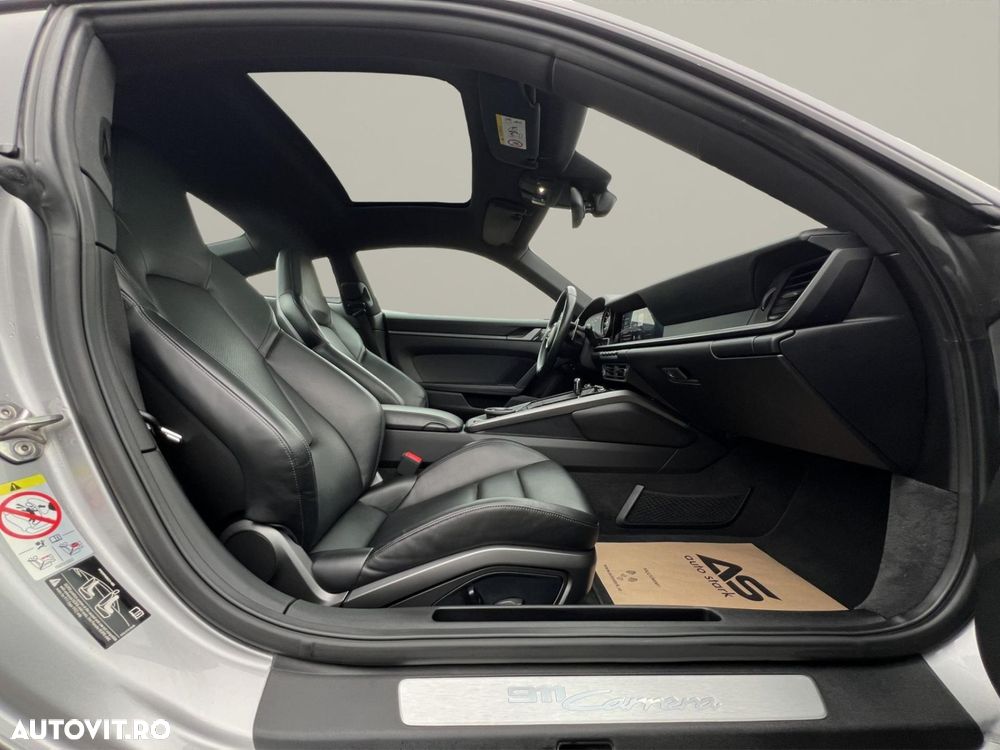 Porsche 911 Carrera PDK - 21