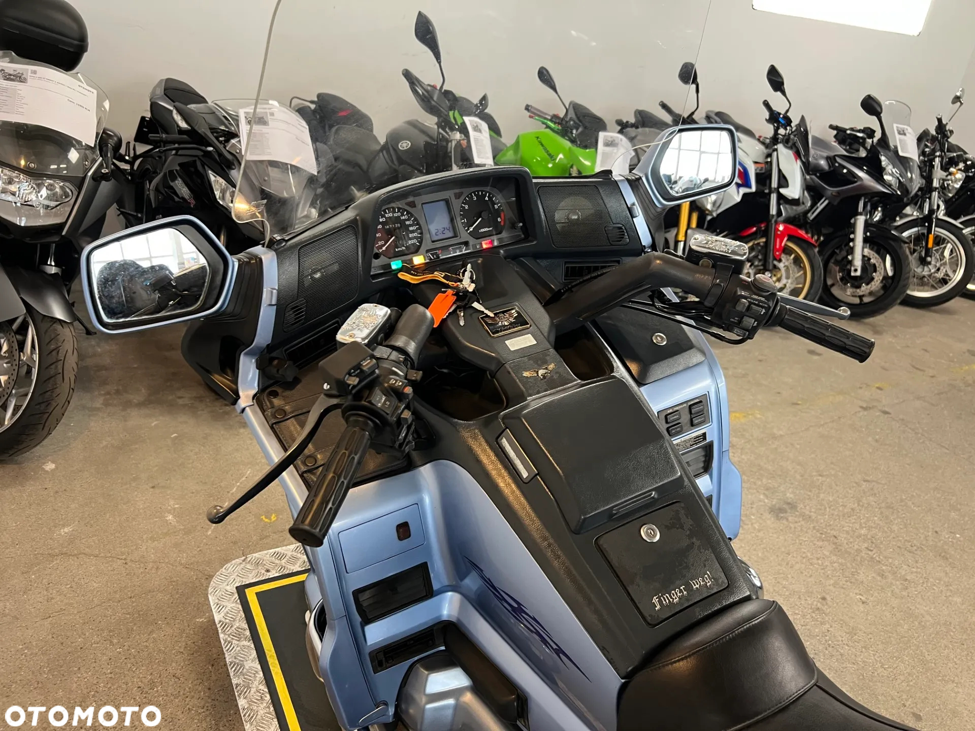 Honda GL - 16