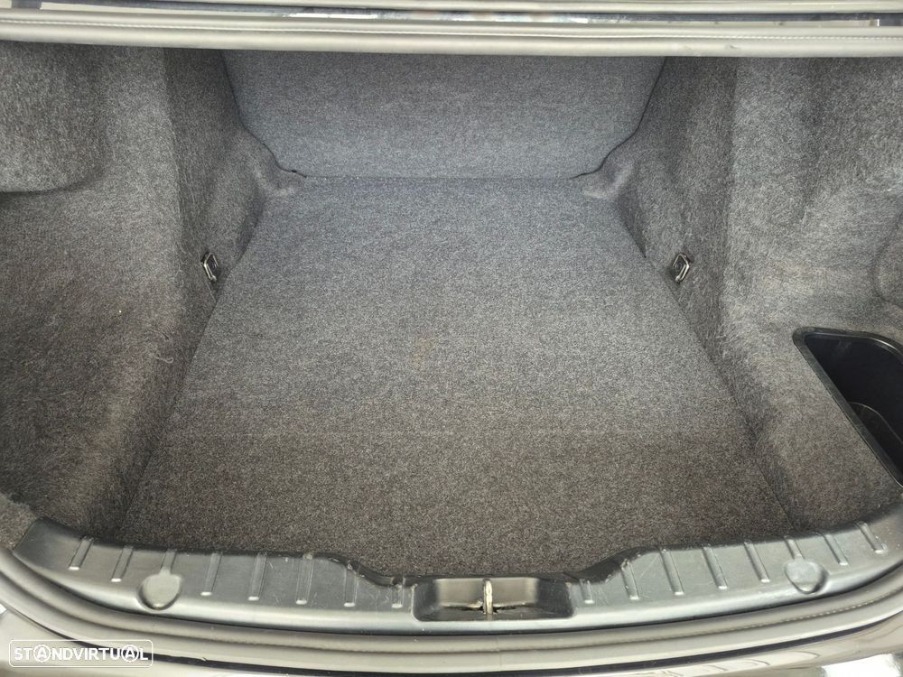 BMW 518 d Line Luxury Auto - 28