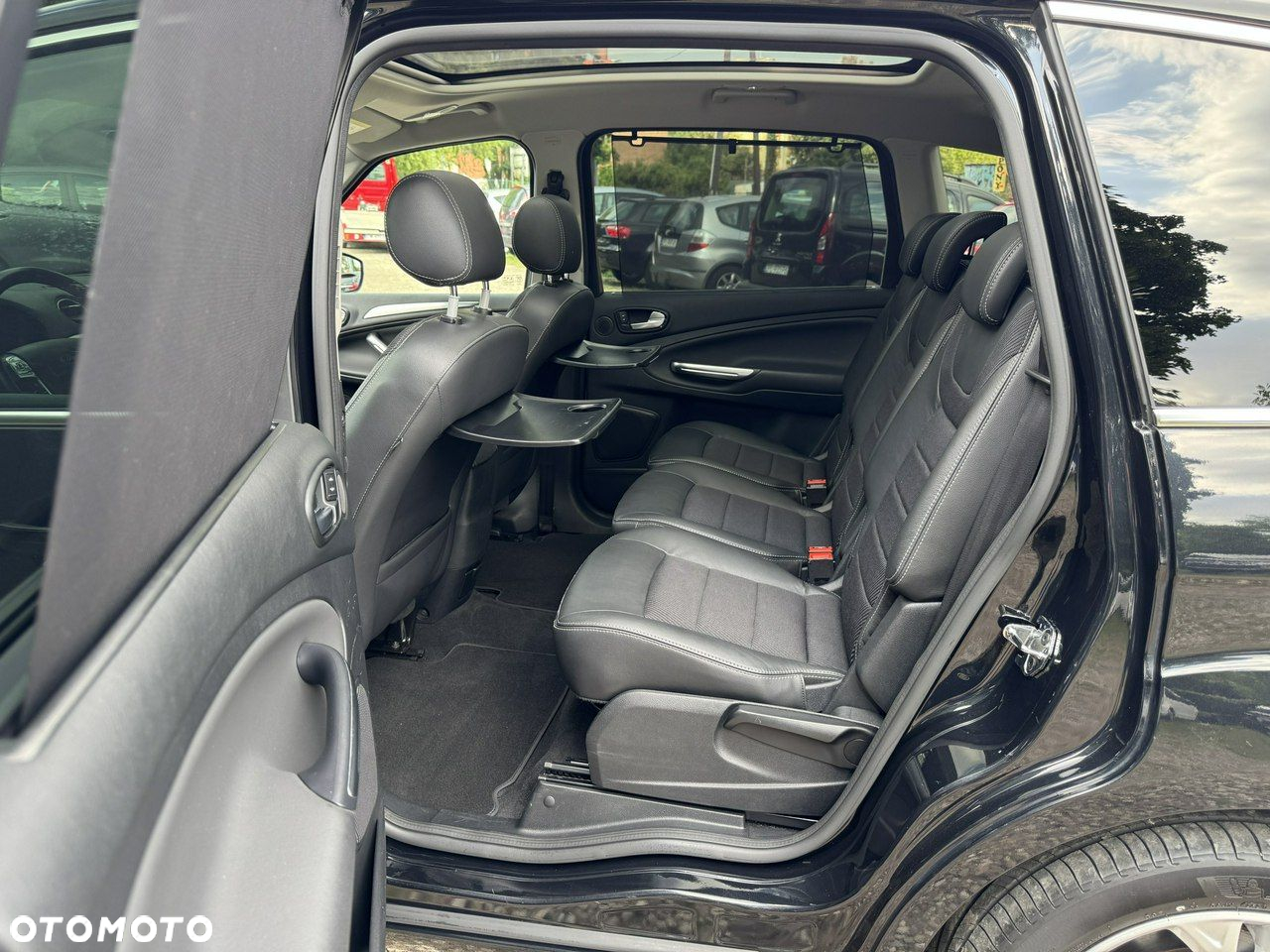 Ford S-Max - 21