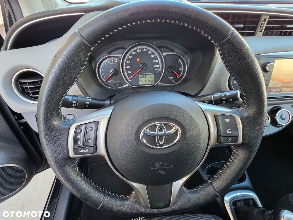Toyota Yaris - 24