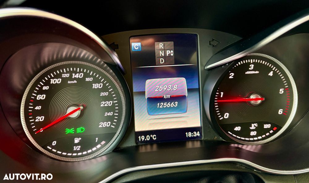 Mercedes-Benz GLE 250 d 4MATIC 9G-TRONIC AMG Line - 29