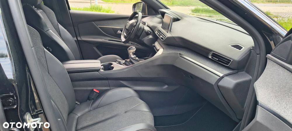 Peugeot 5008 - 14