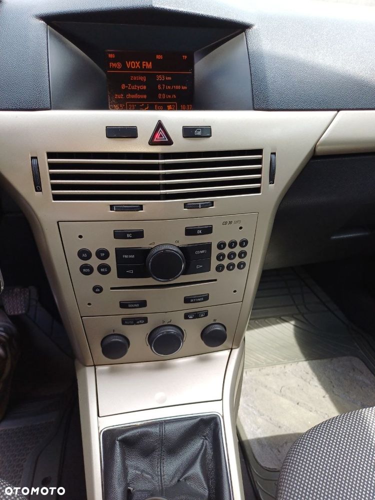 Opel Astra 1.9 CDTI Enjoy - 21