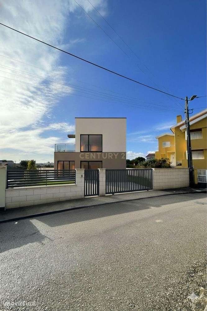 MORADIA CONTEMPORÂNEA T4 NOVA | VISTA ABERTA PARA O CASTELO | TOMAR - Grande imagem: 3/19