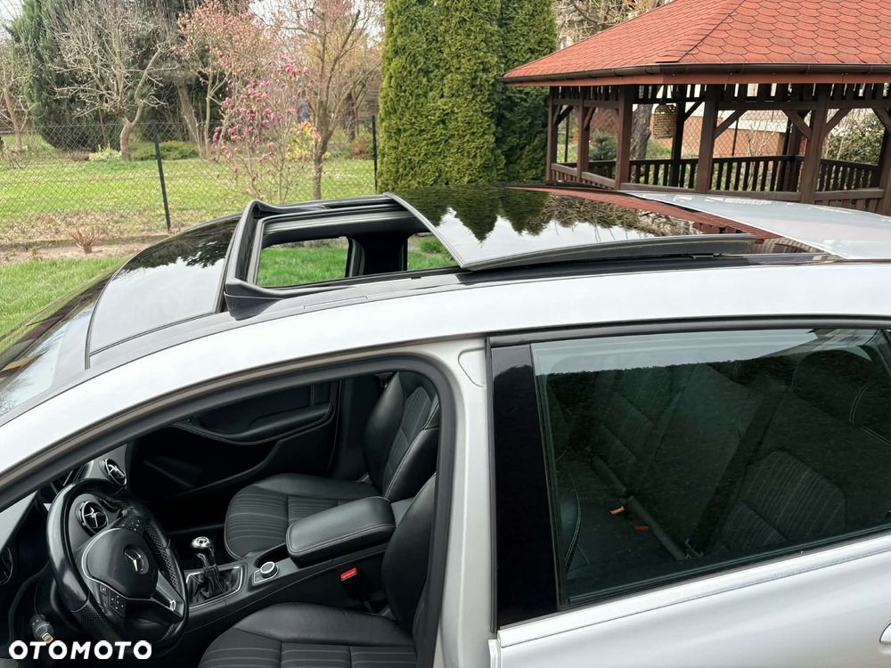 Mercedes-Benz Klasa B 180 (BlueEFFICIENCY) - 9