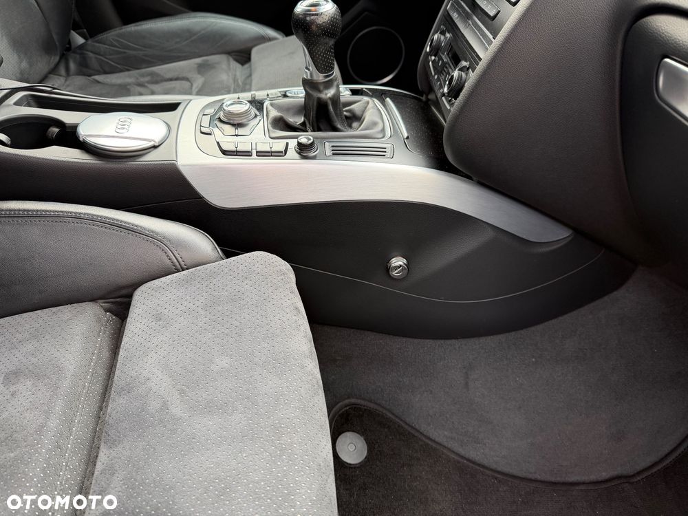 Audi A4 Limousine - 21