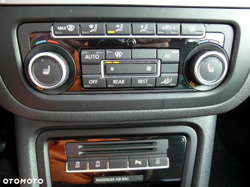Volkswagen Sharan 2.0 TDI BlueMotion Technology Comfortline - 36