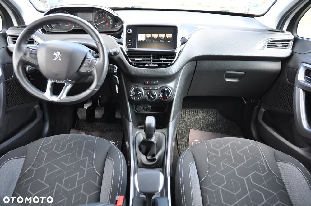 Peugeot 2008 PureTech 82 Active - 10