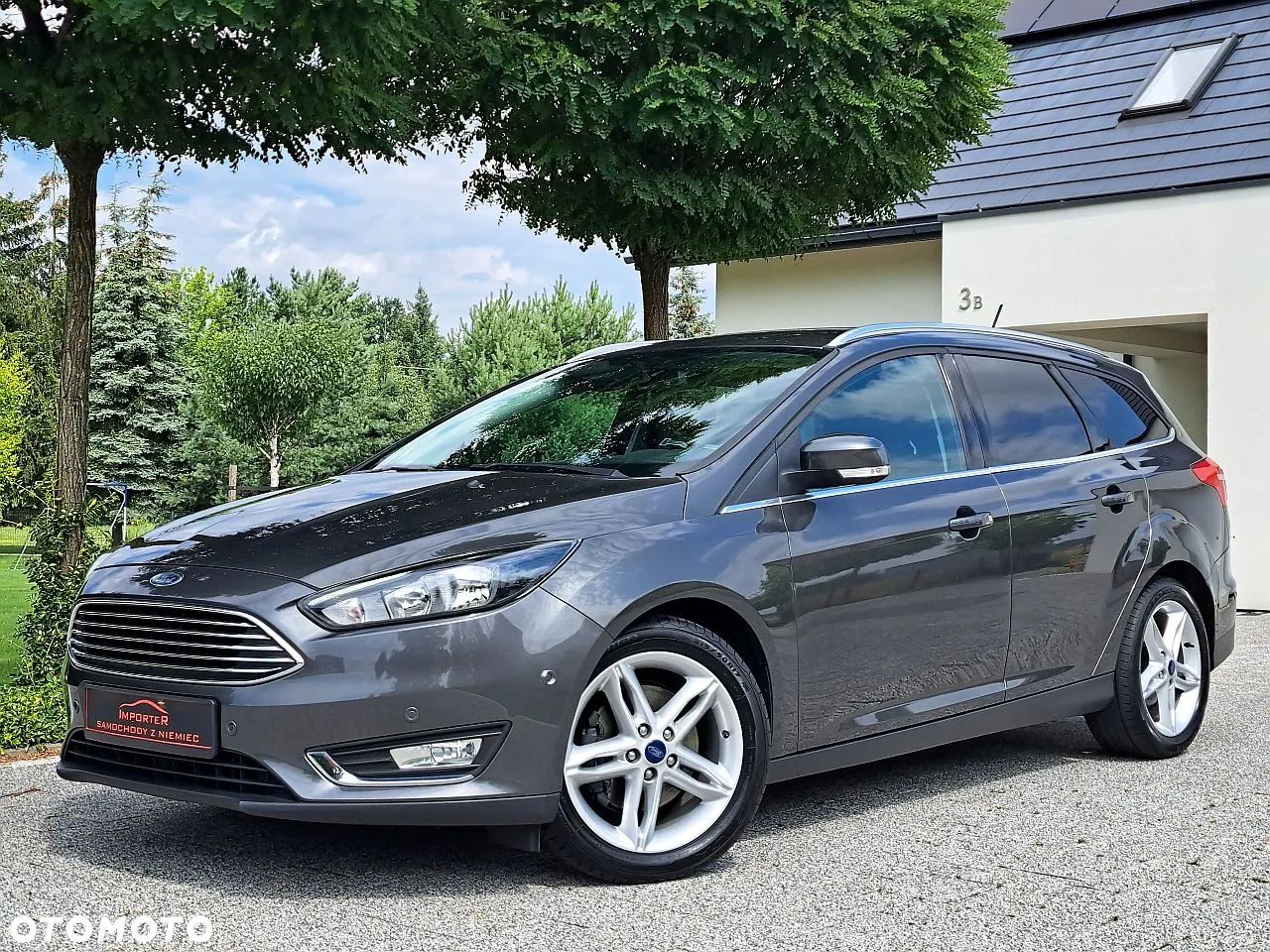 Ford Focus 1.5 EcoBoost Start-Stopp-System TITANIUM - 1