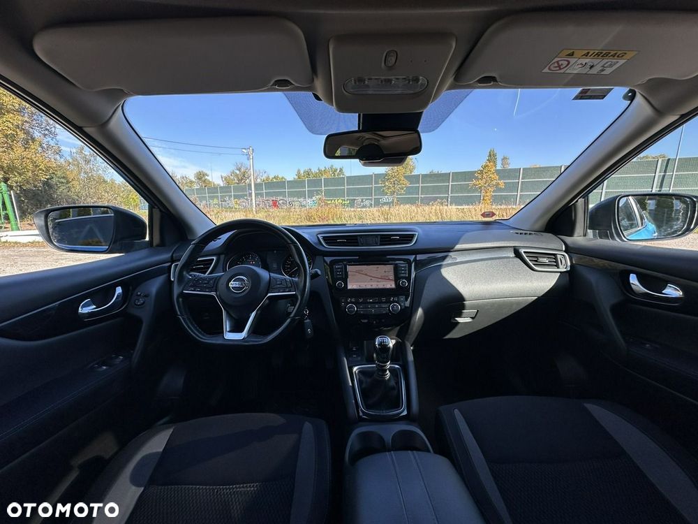 Nissan Qashqai 1.3 DIG-T N-WAY - 29