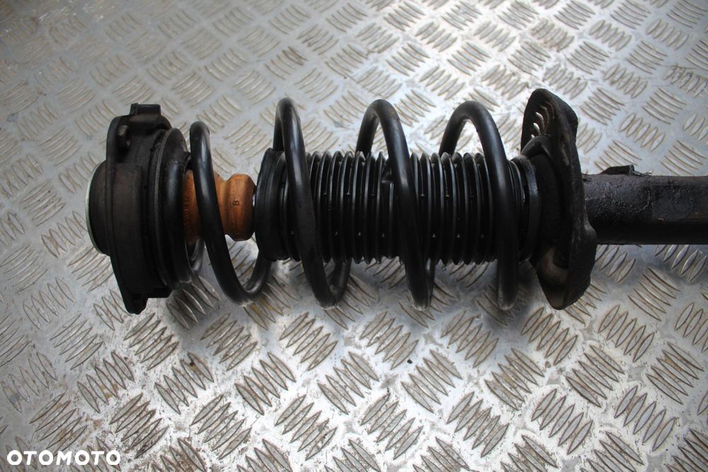 MCPHERSON AMORTYZATOR LEWY PRZÓD VW GOLF V 1.6 - 2