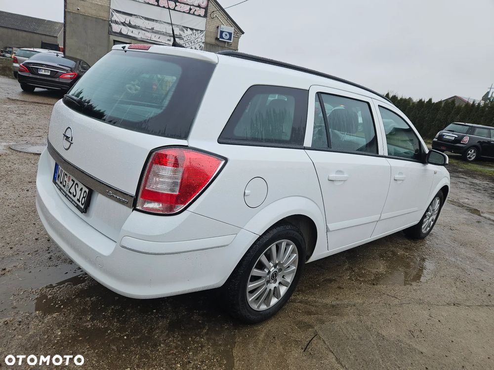 Opel Astra 1.6 NAVI - 4
