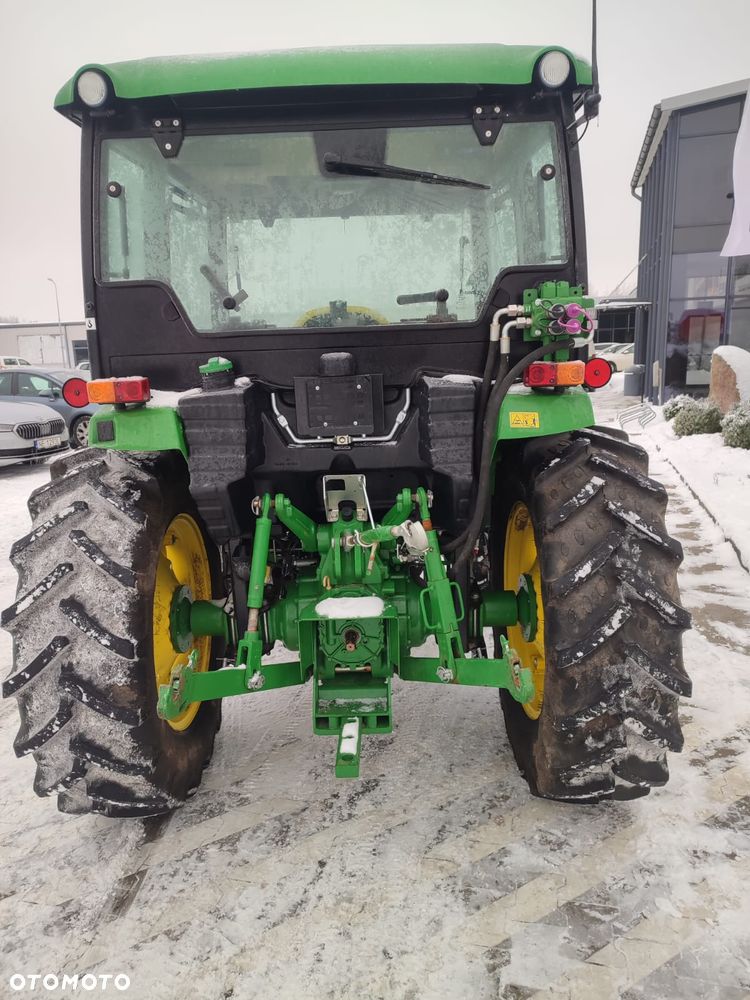 John Deere 4066M - 8