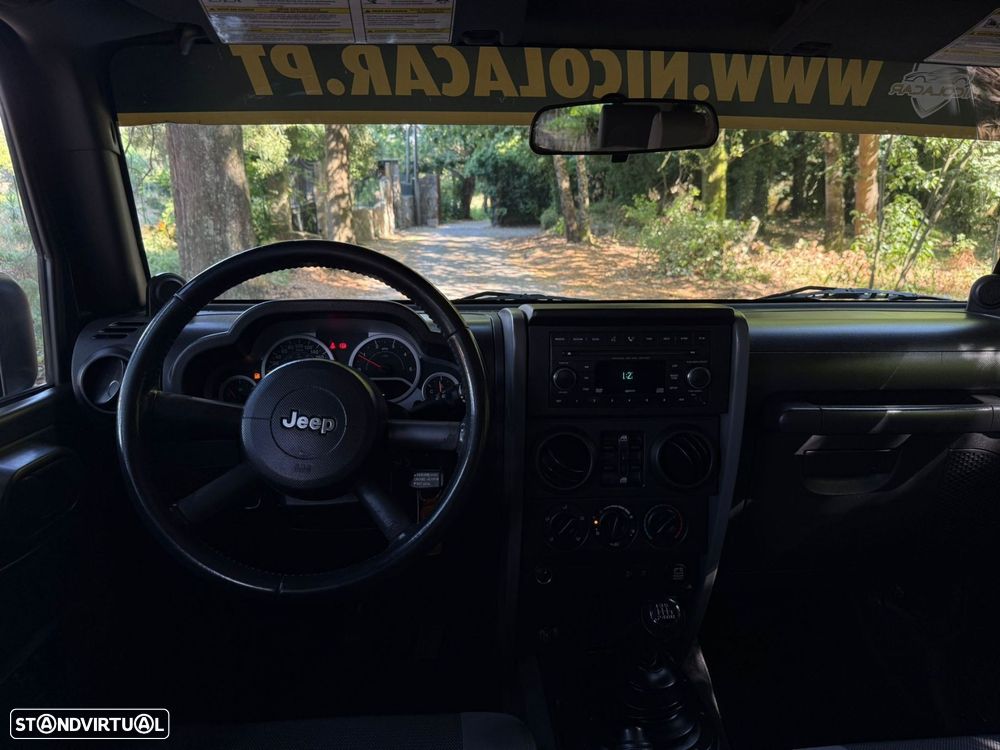 Jeep Wrangler - 28