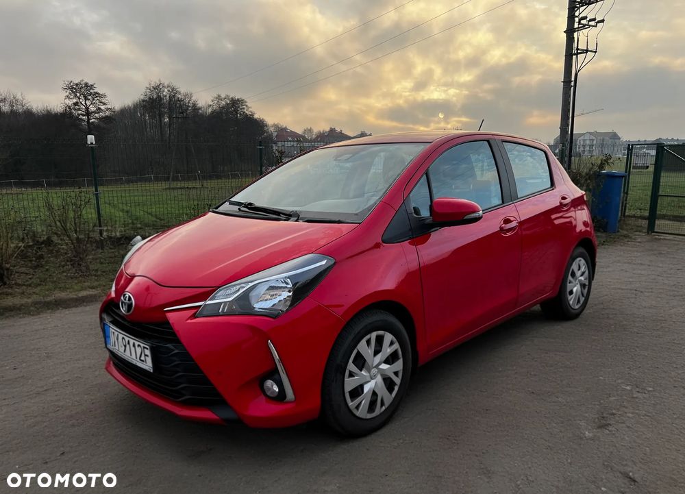 Toyota Yaris 1.5 Premium - 1
