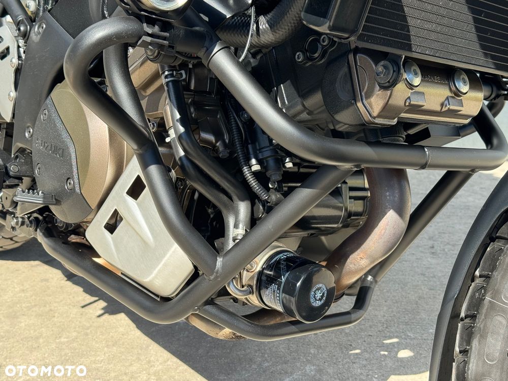 Suzuki V-STROM - 15