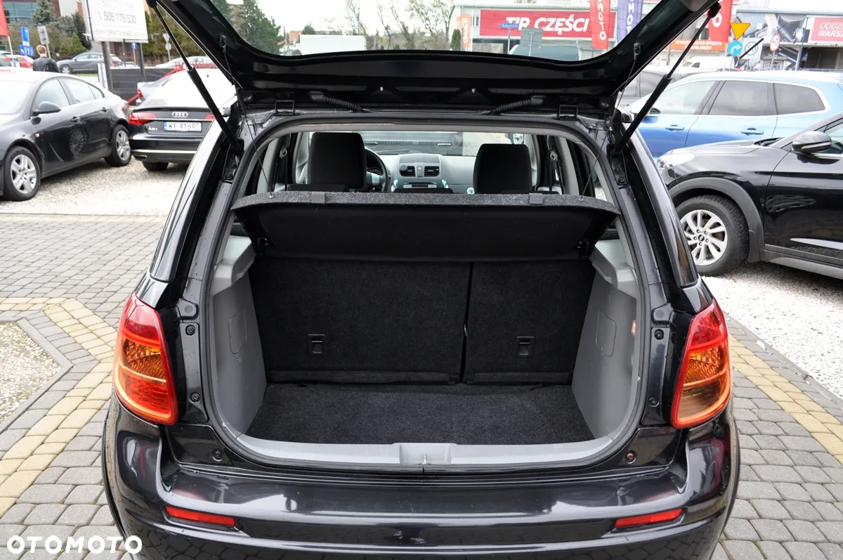 Suzuki SX4 2.0 DDiS 4x2 Comfort - 32