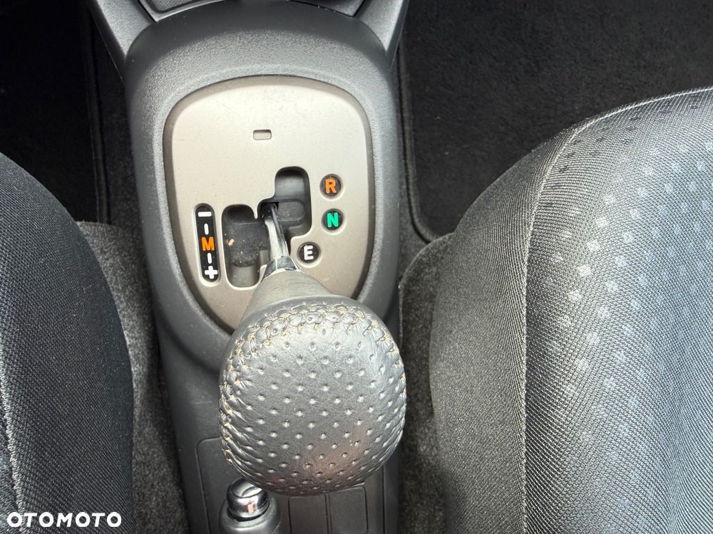 Toyota Yaris 1.33 VVT-i Multi Mode Life - 6