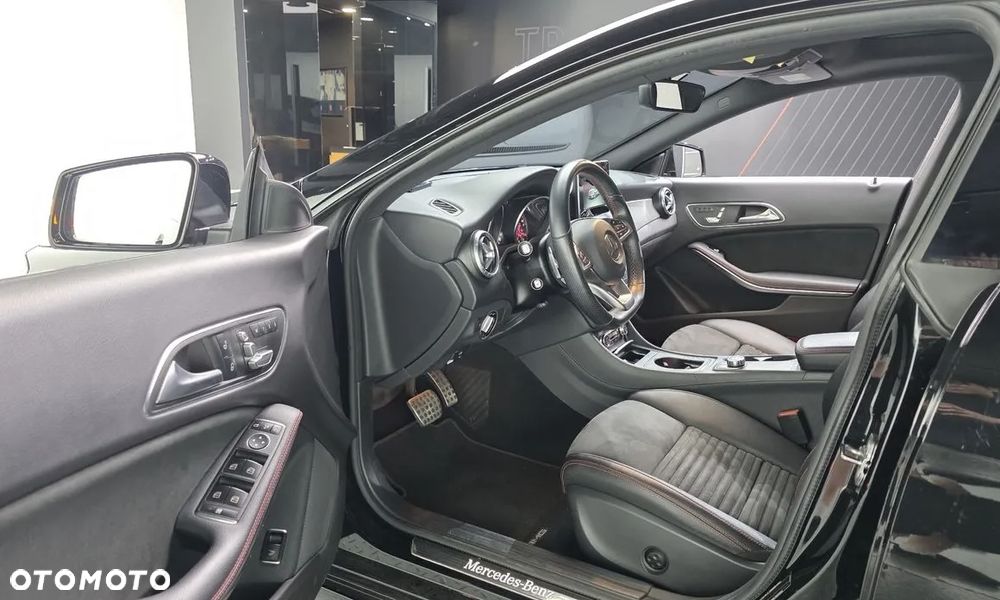 Mercedes-Benz CLA - 7
