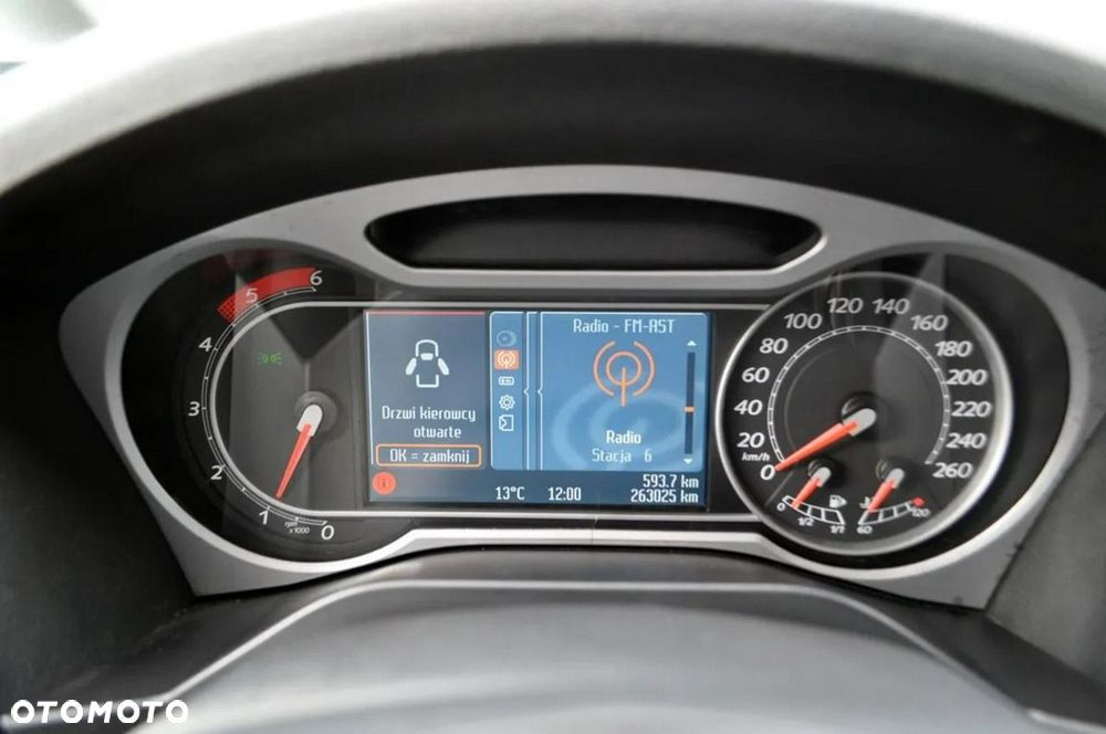 Ford Galaxy 2.0 TDCi Platinium X (Titanium) - 21