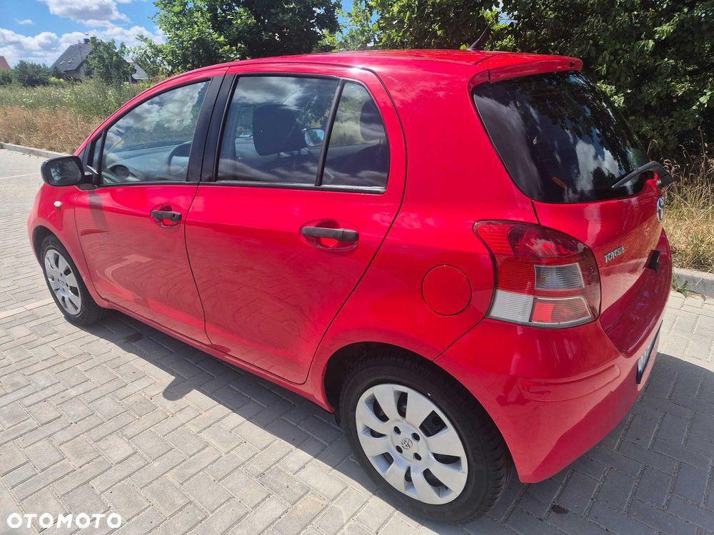 Toyota Yaris - 2