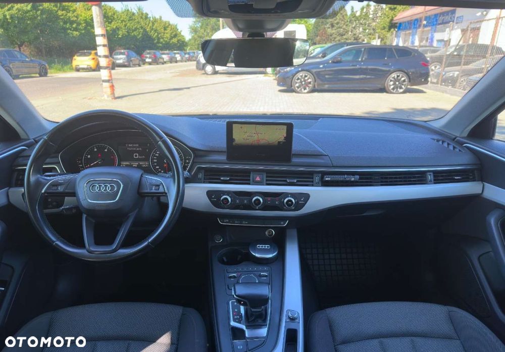 Audi A4 Avant - 11