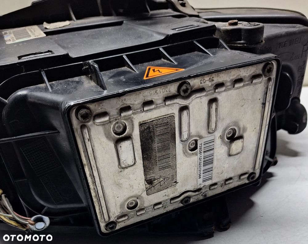 LAMPA XENON PRAWY PRZÓD  -AUDI A4/B6 -VALEO-8E0941004- EUROPA - 6