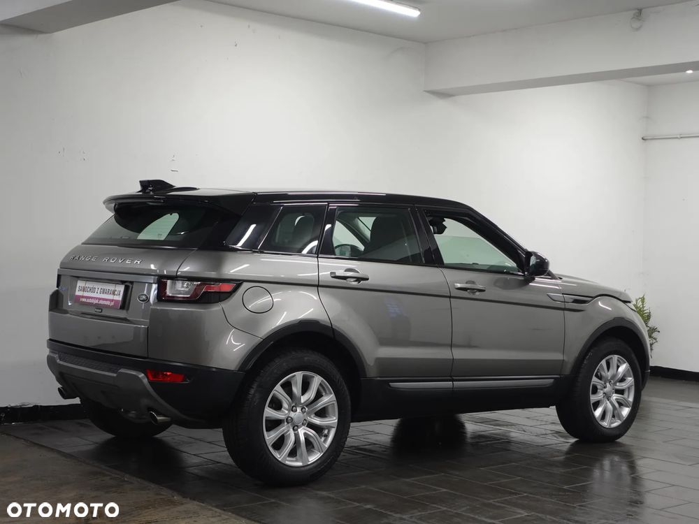 Land Rover Range Rover Evoque - 8