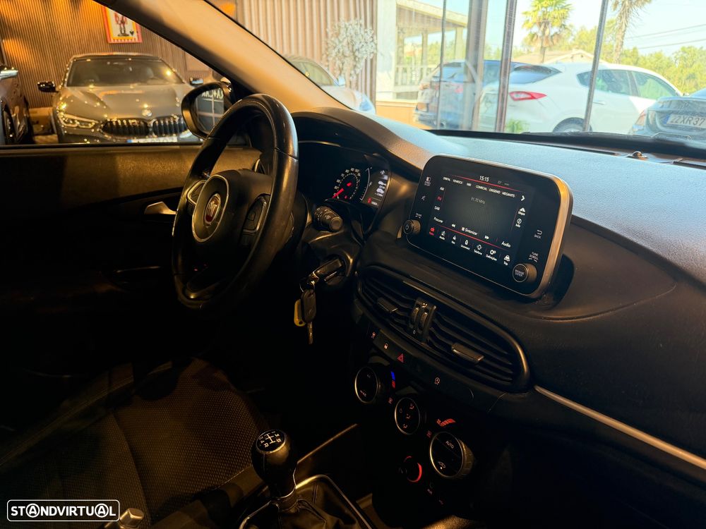 Fiat Tipo Station Wagon 1.3 M-Jet Lounge J17 - 31