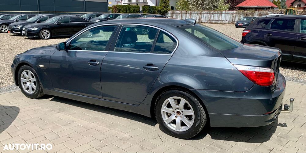 BMW Seria 5 520d Edition Lifestyle - 11