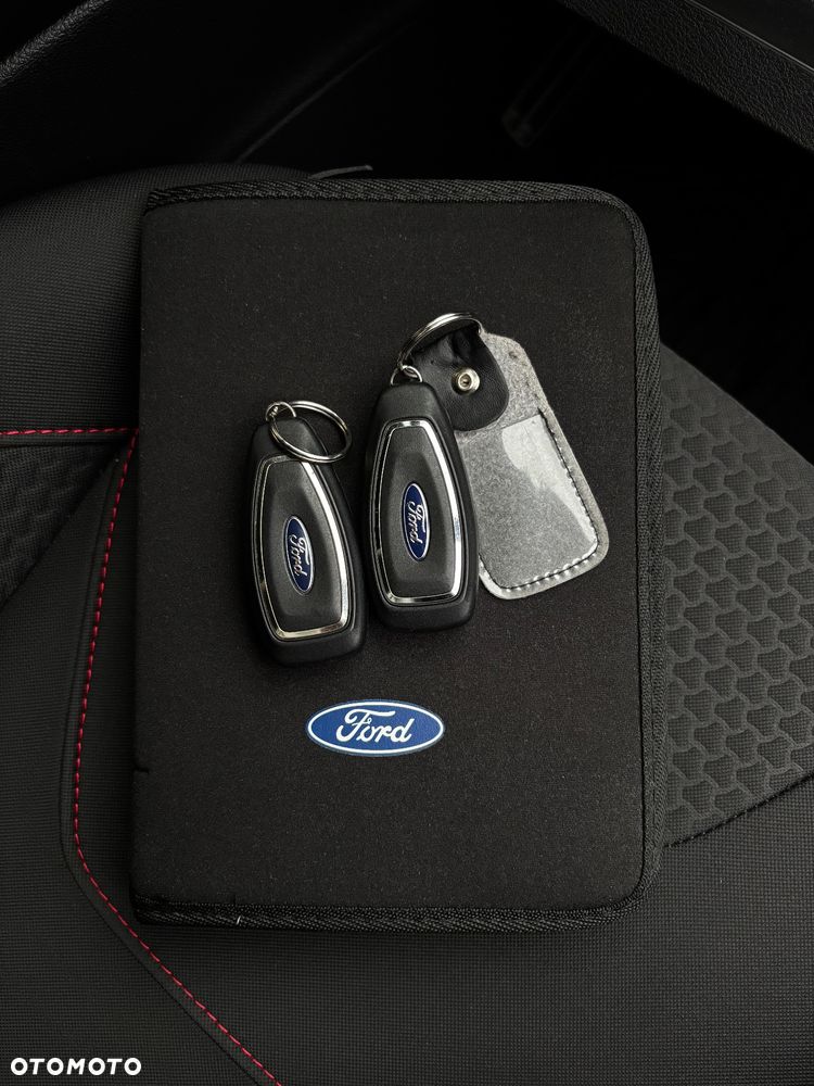 Ford Focus 1.5 EcoBoost Start-Stopp-System ST-Line - 19