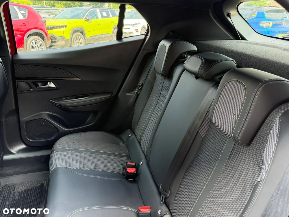Peugeot 2008 1.2 PureTech GT Line S&S EAT8 - 18