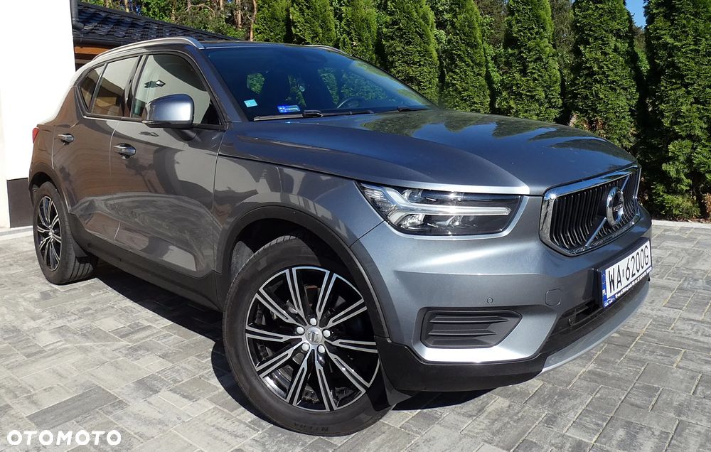 Volvo XC 40 D4 AWD Momentum (Intro Edition) - 7